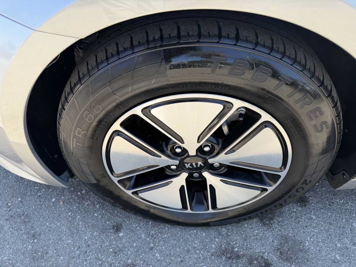 Used 2013 Kia Optima LX w/ Hybrid Convenience Pkg FWD image 8