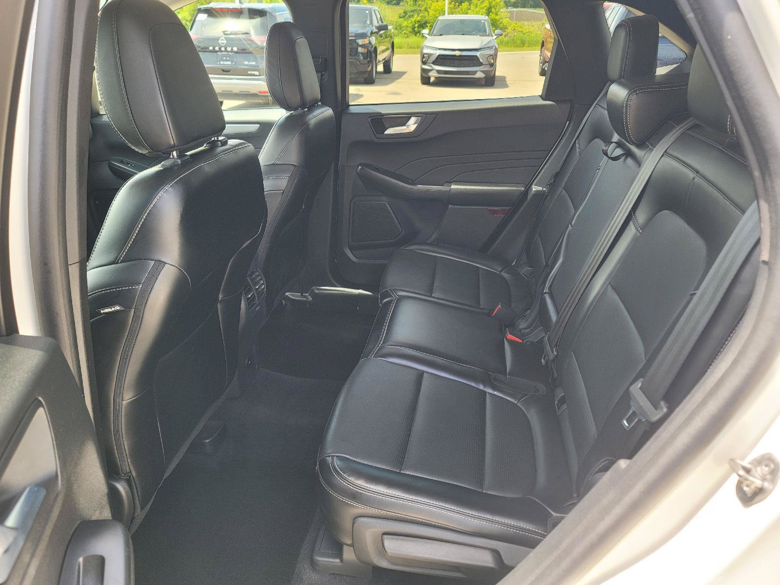 Used 2024 Ford Escape Platinum AWD/4WD image 15