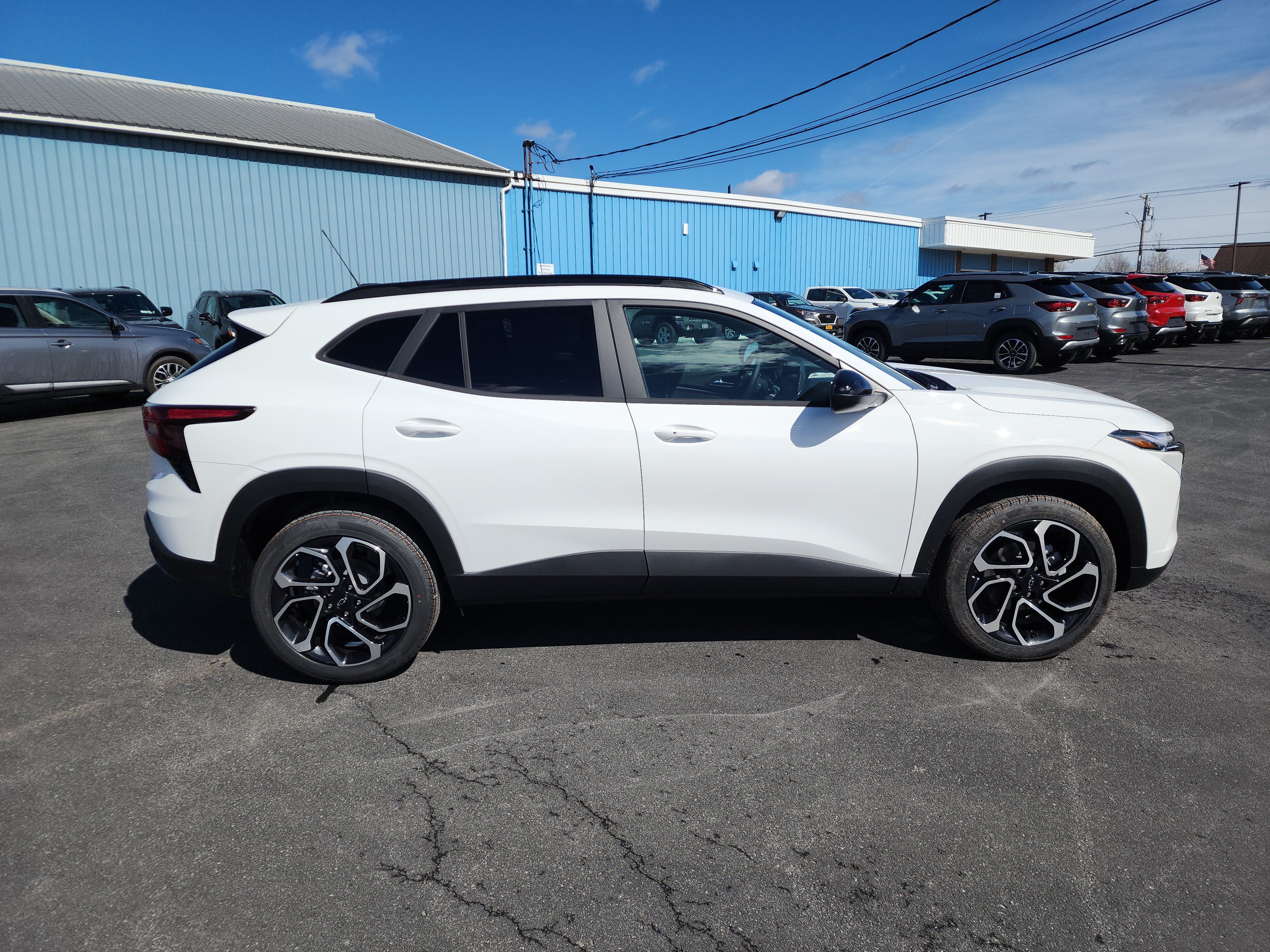 New 2026 Chevrolet Trax RS FWD image 9