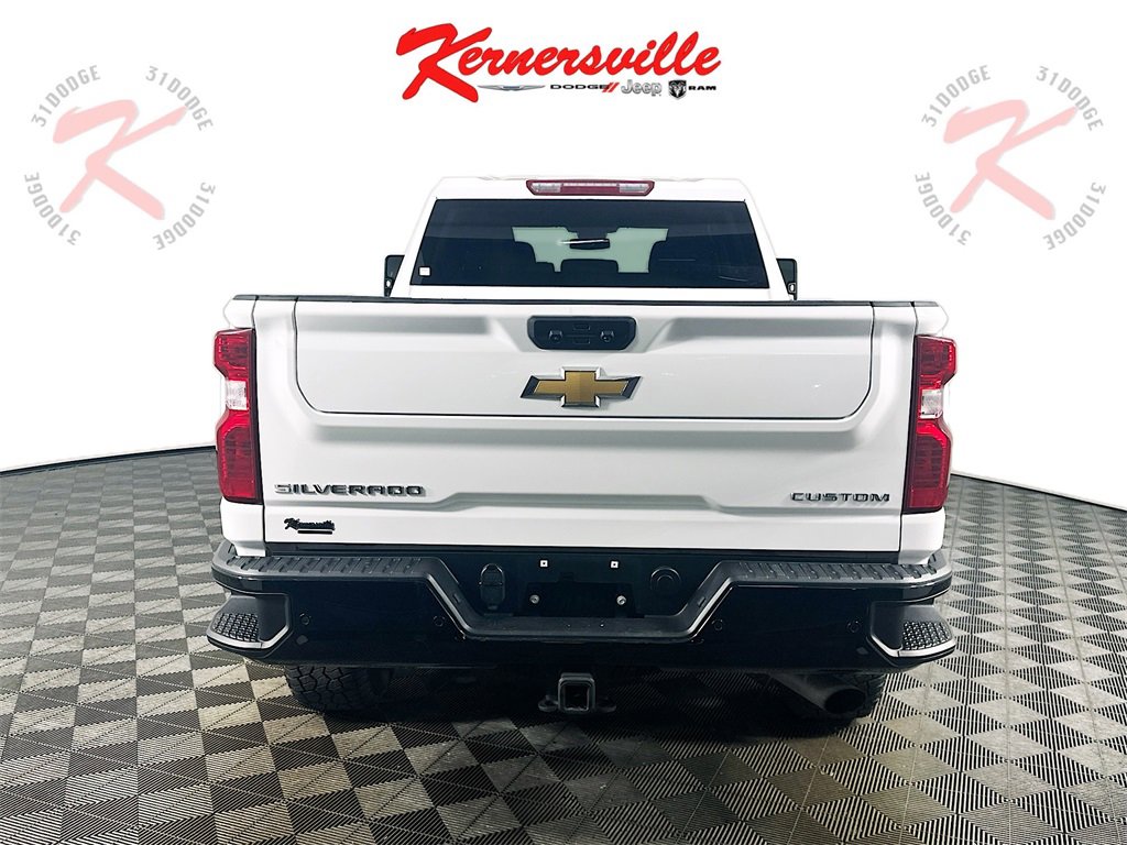 Used 2024 Chevrolet Silverado 2500 Custom w/ Custom Value Package image 6