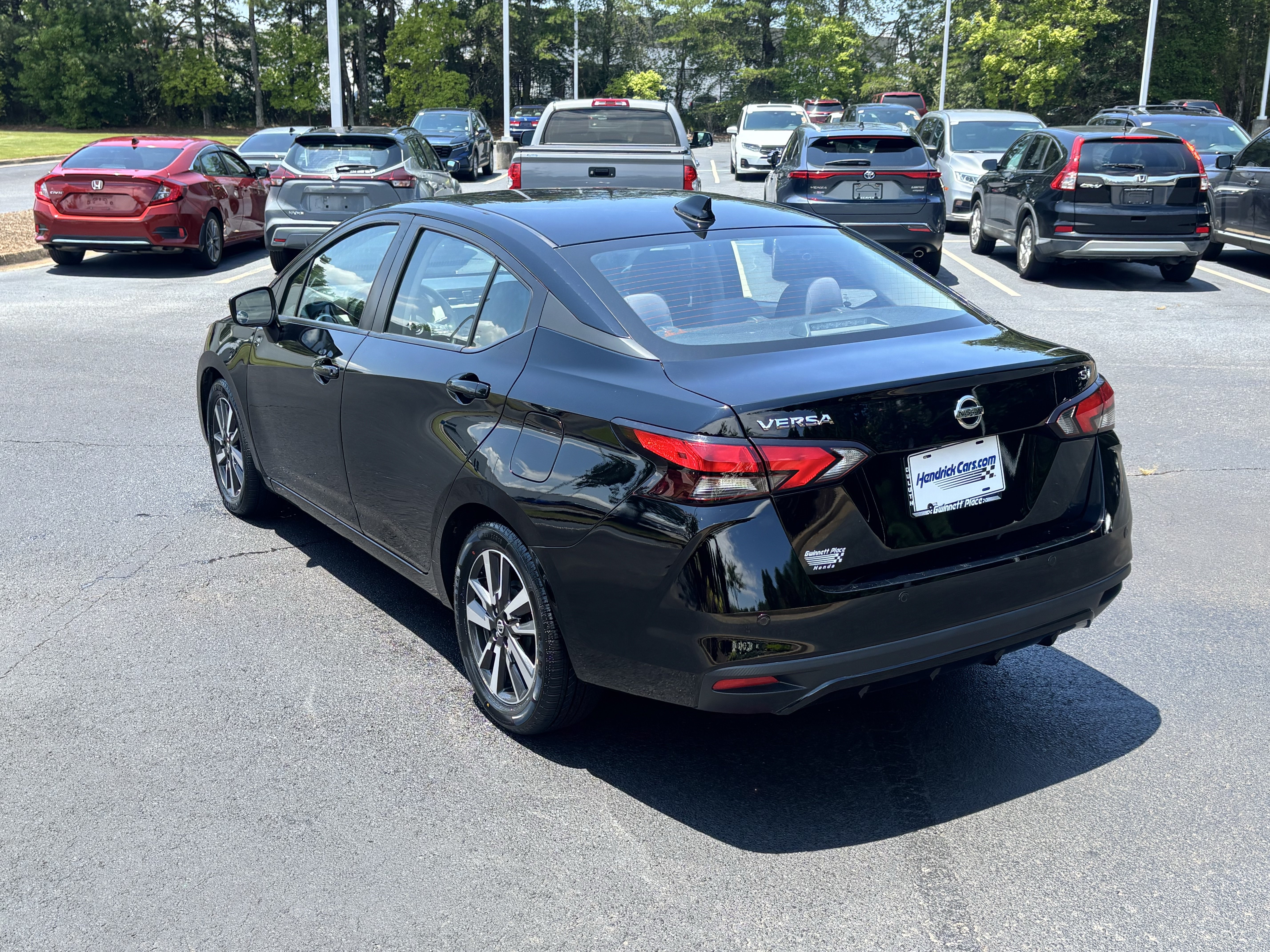 Used 2021 Nissan Versa SV FWD image 8