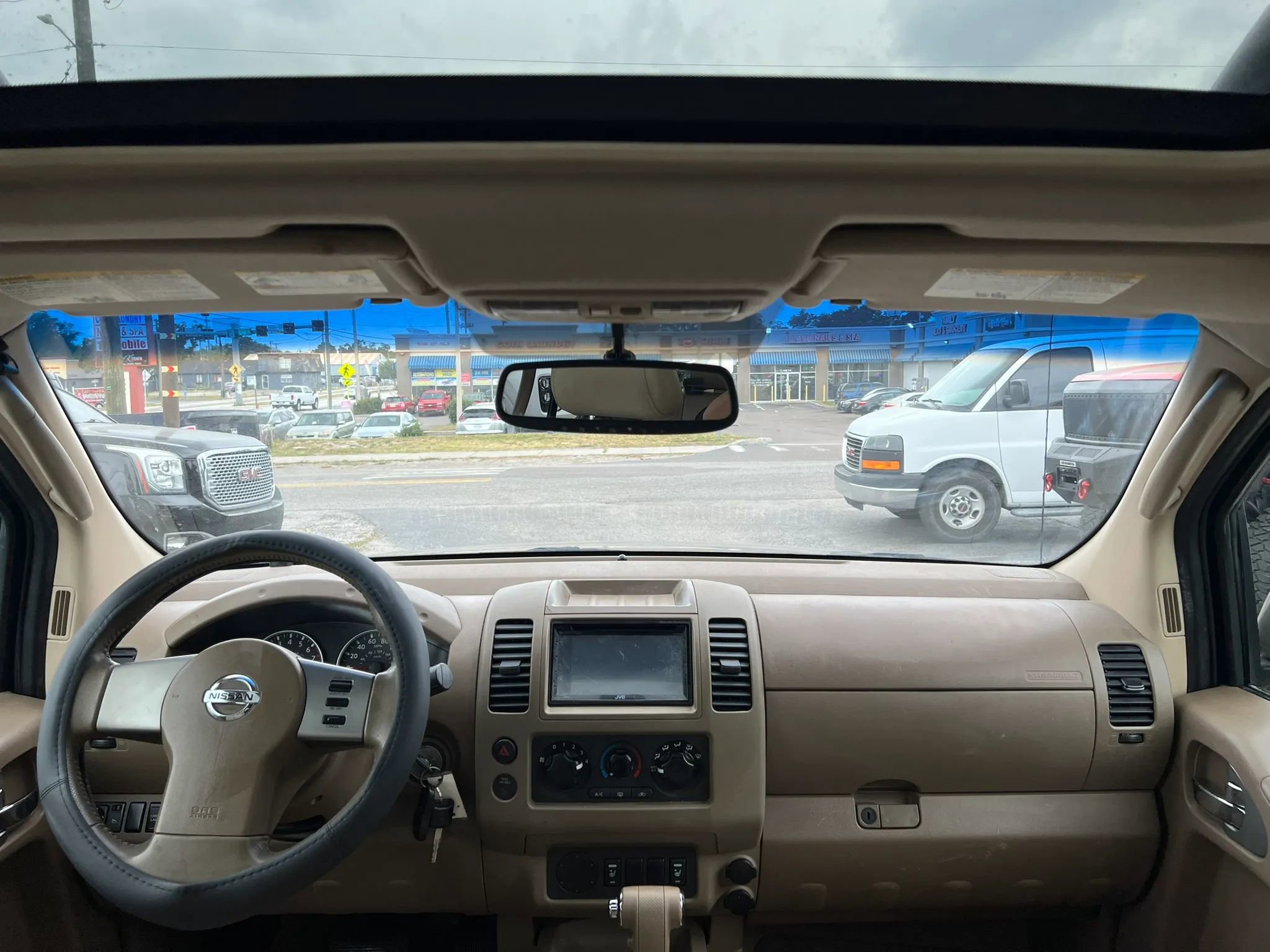 Used 2006 Nissan Frontier LE w/ (X01) Leather Pkg RWD image 10
