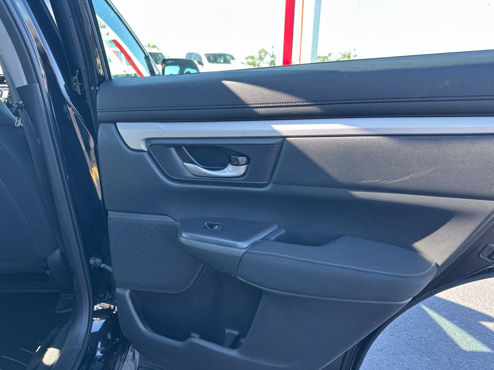 Used 2019 Honda CR-V LX image 30