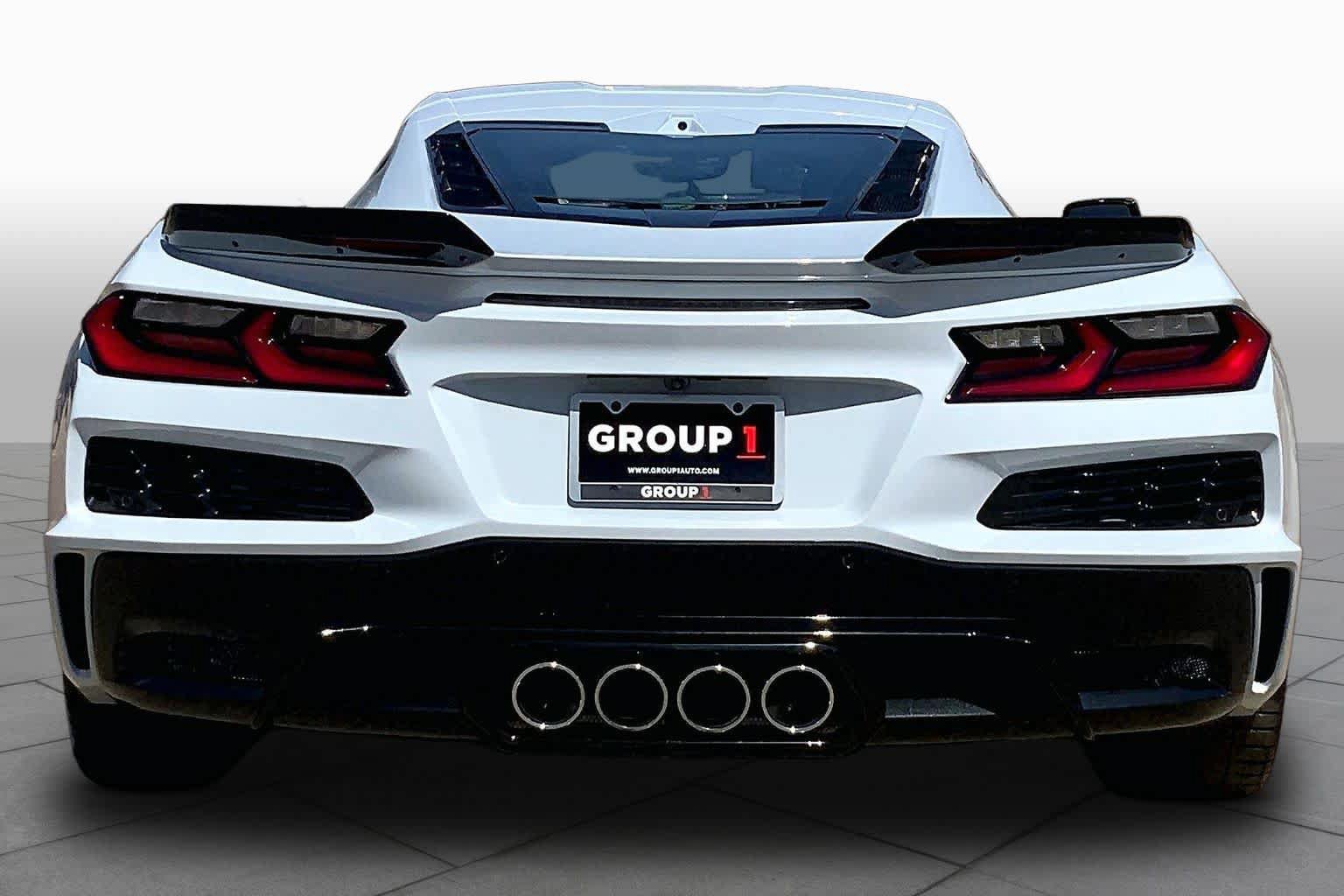 Used 2024 Chevrolet Corvette Z06 RWD image 5