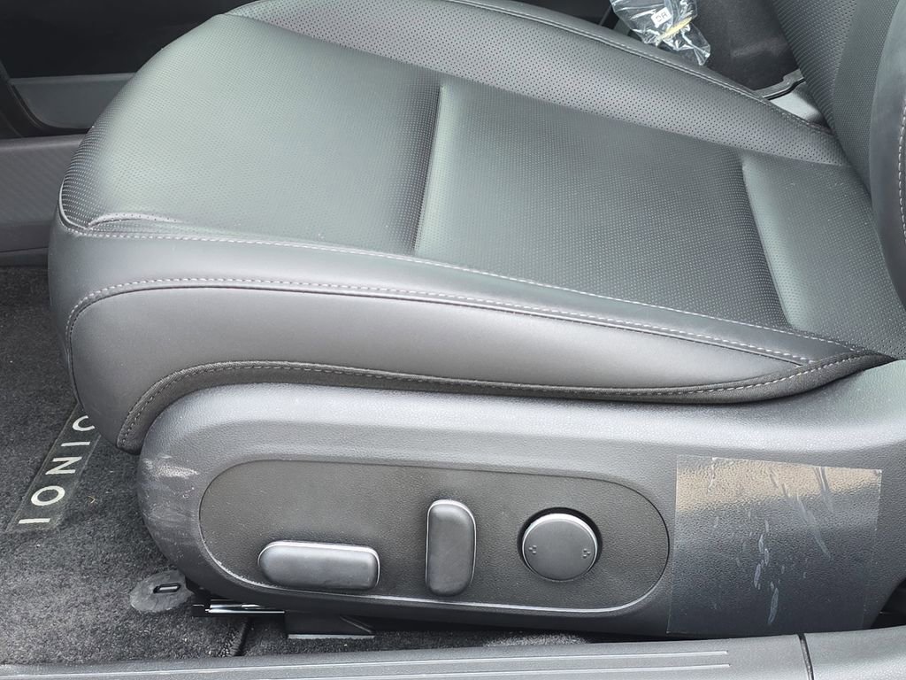 Certified 2025 Hyundai Ioniq 6 SEL image 28