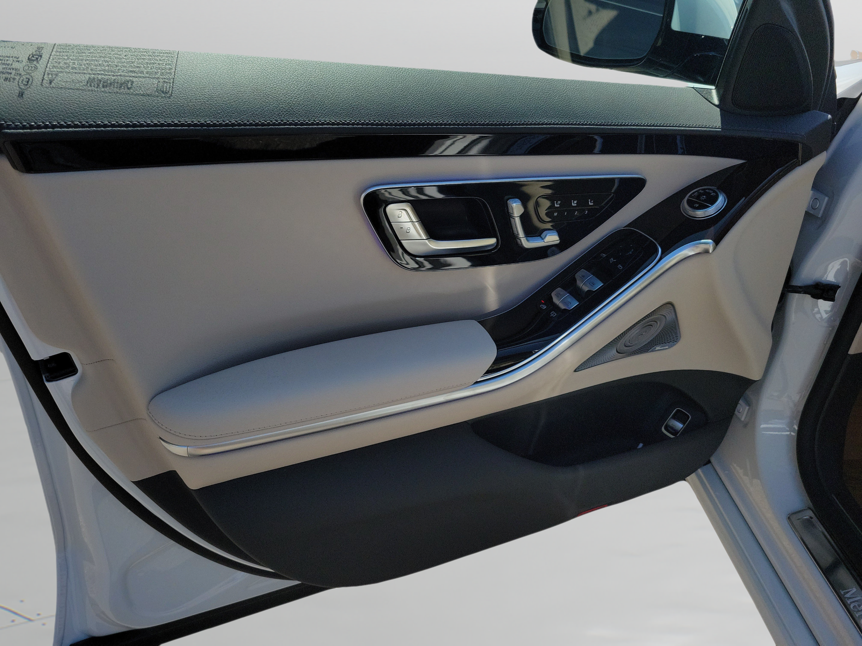 New 2026 Mercedes-Benz S 500 4MATIC image 15