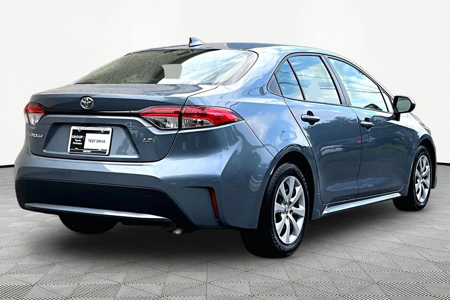Certified 2022 Toyota Corolla LE w/ Carpet Mat Package (TMS) FWD image 13