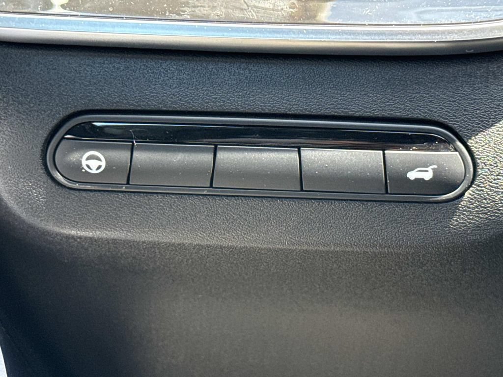 New 2027 INFINITI QX60 Sport w/ Dark Cargo Package AWD/4WD image 13