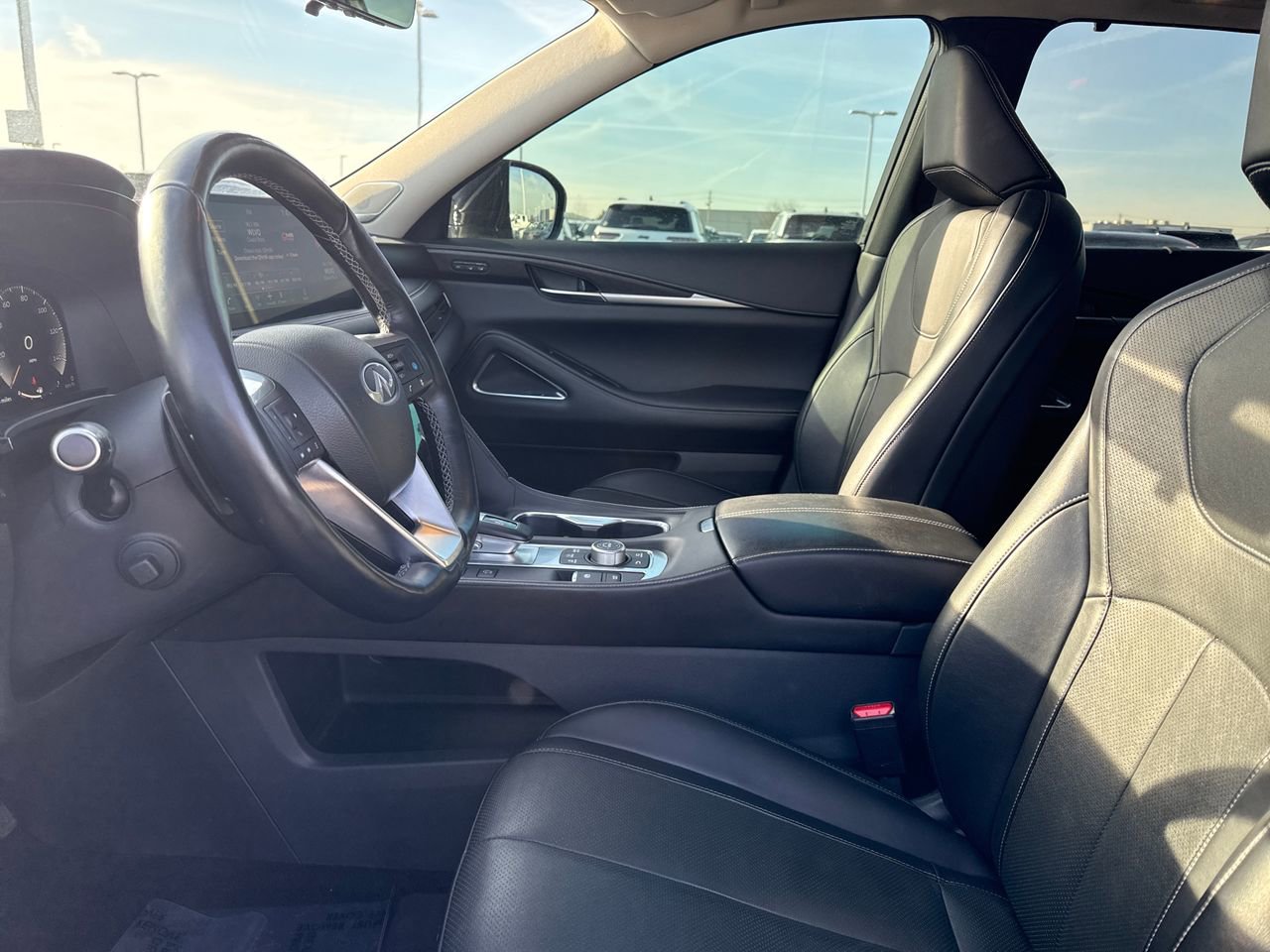 Used 2022 INFINITI QX60 Sensory image 13