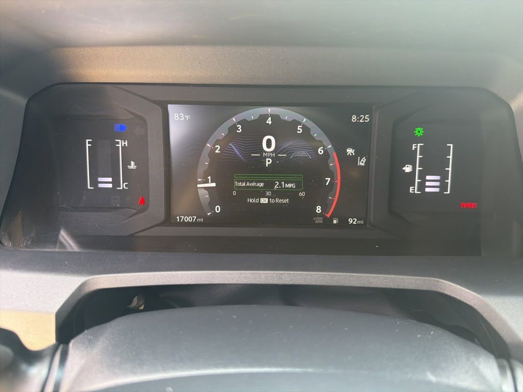 Used 2025 Toyota 4Runner SR5 AWD/4WD image 14