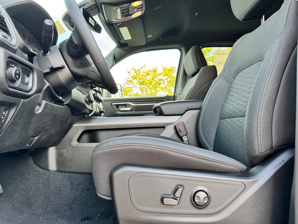 New 2026 RAM 1500 Big Horn w/ Night Edition AWD/4WD image 13