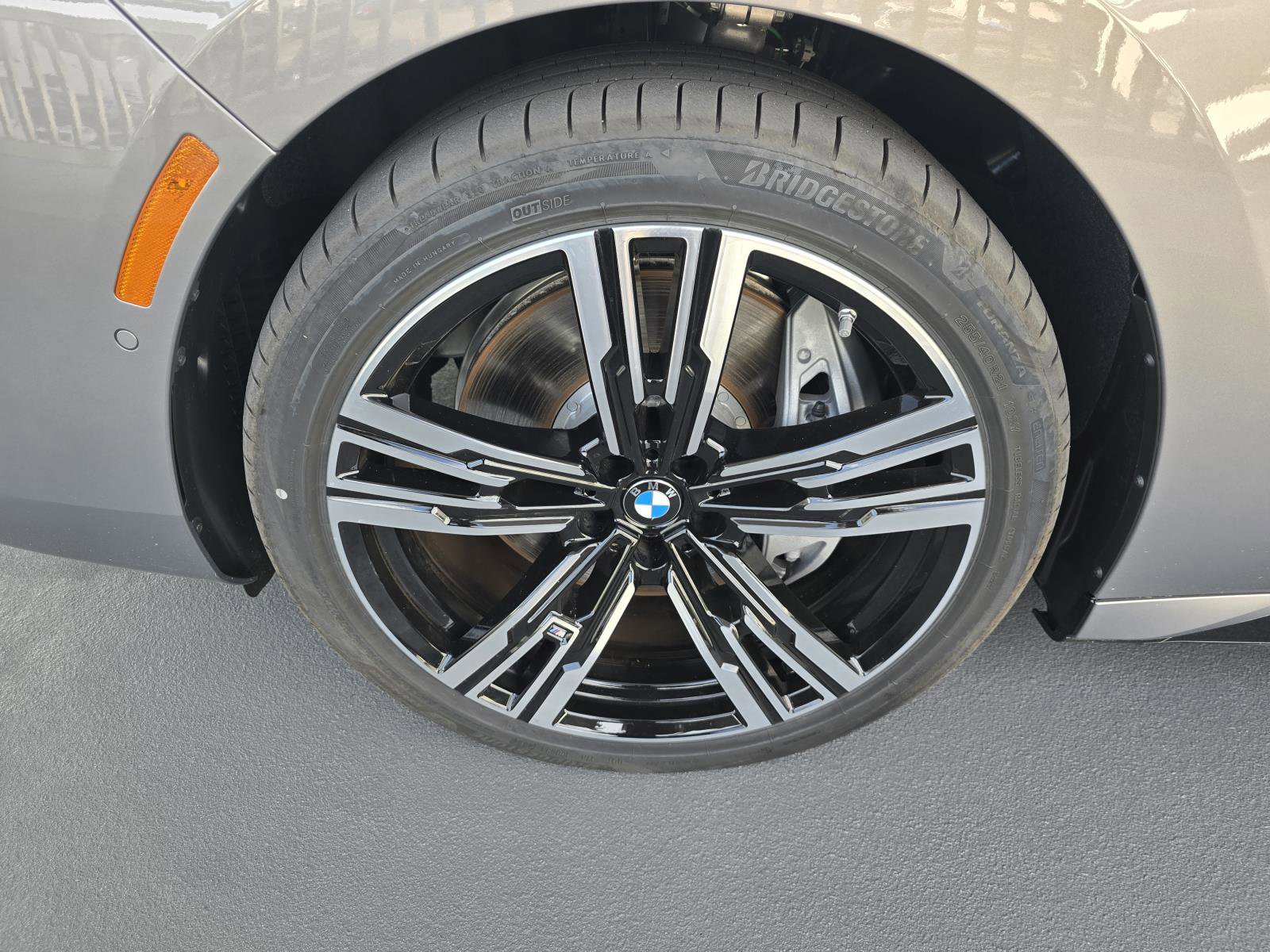 New 2025 BMW 760i xDrive image 8