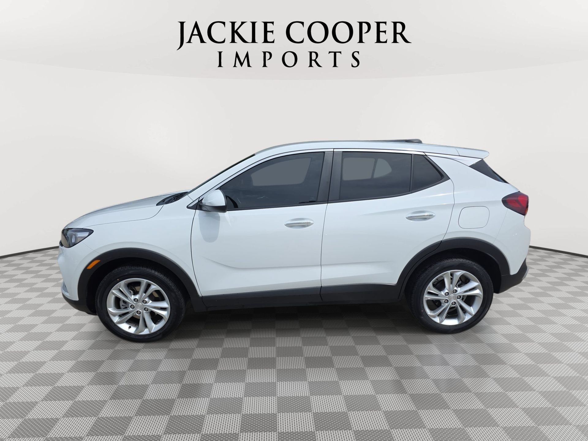 Used 2023 Buick Encore GX Preferred w/ Cold Weather Comfort Package FWD image 8