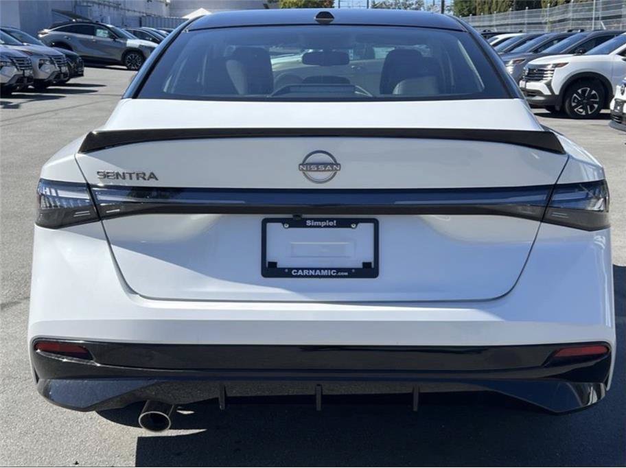 New 2027 Nissan Sentra SR w/ SR Premium Package FWD image 4