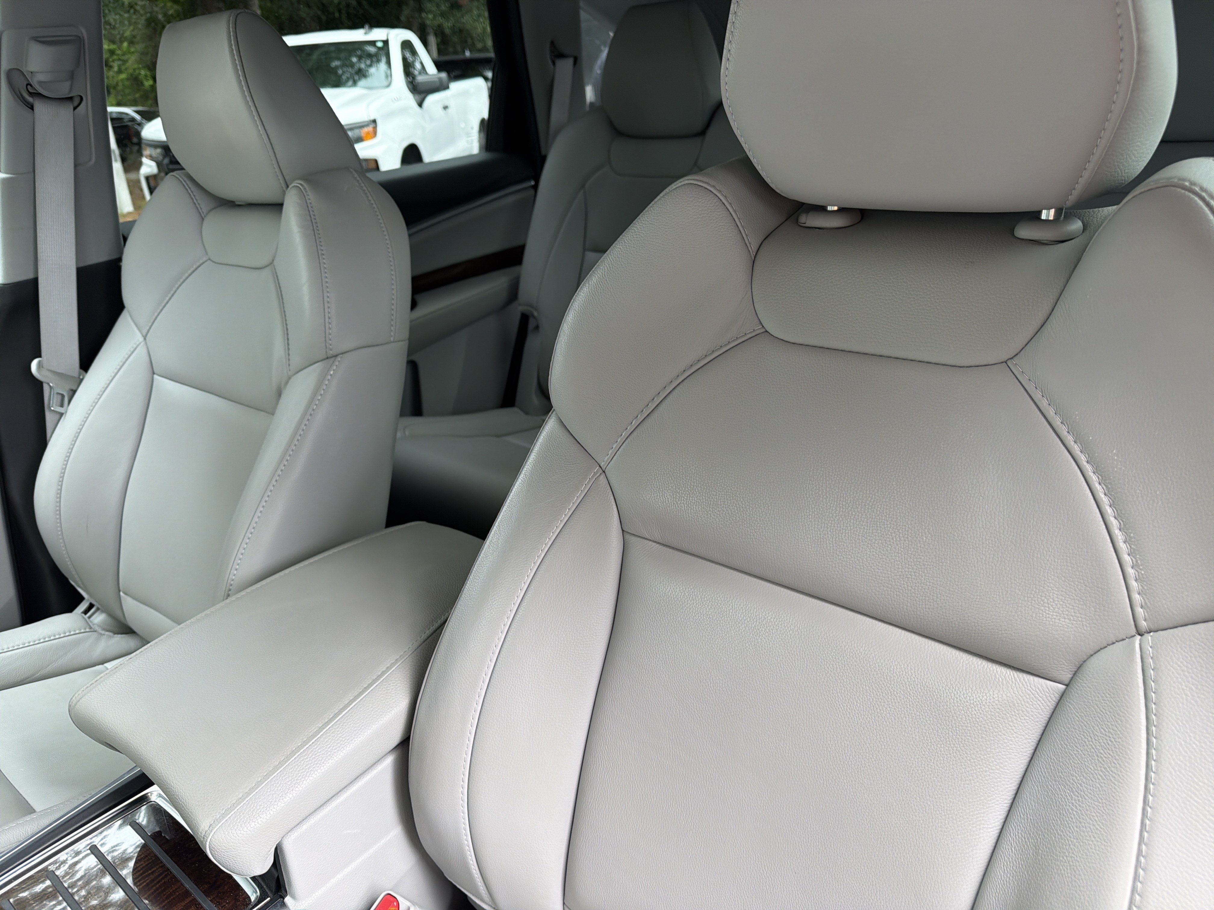 Used 2020 Acura MDX SH-AWD image 17