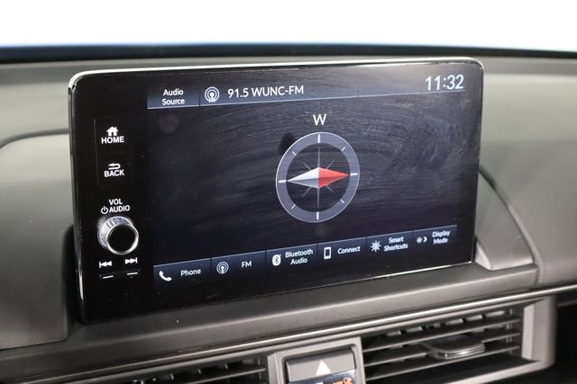 Used 2025 Honda Pilot TrailSport image 37
