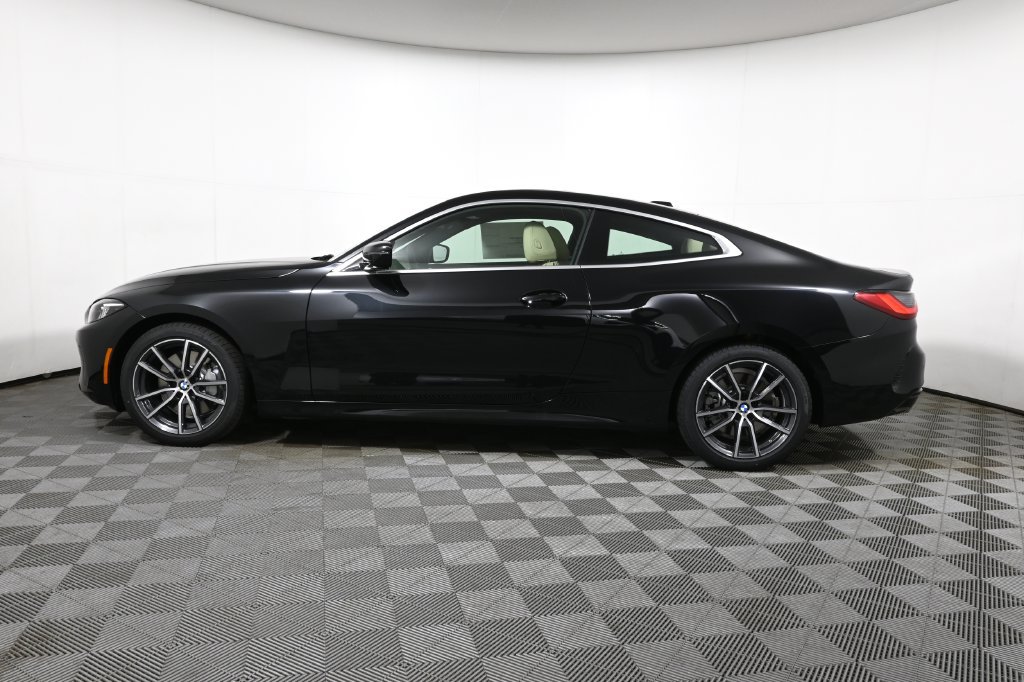 New 2027 BMW 430i Coupe w/ Premium Package AWD/4WD image 2