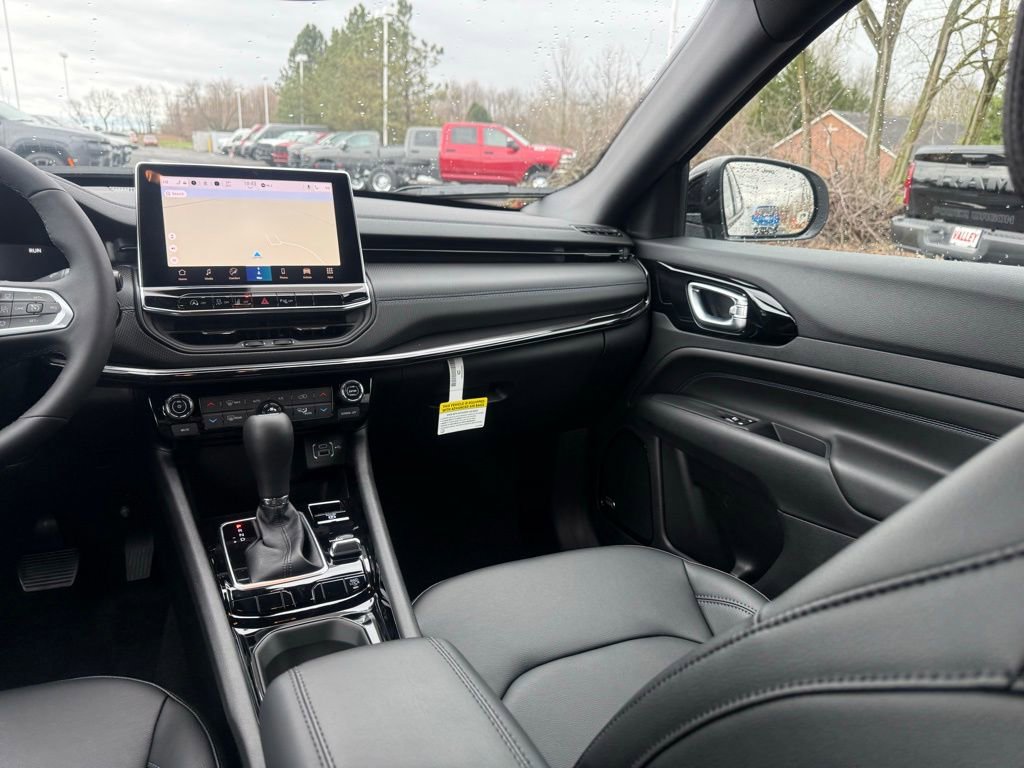 New 2026 Jeep Compass Limited image 36