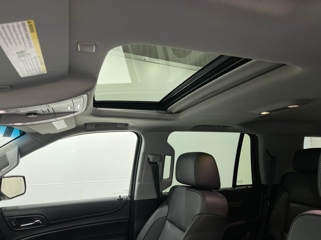 Used 2018 GMC Yukon SLT w/ HD Trailering Package image 10