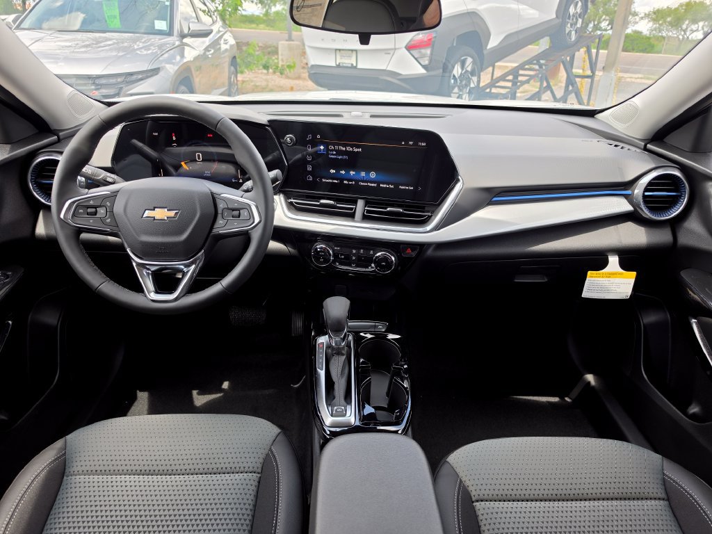 New 2026 Chevrolet Trax LT w/ Driver Confidence Package FWD image 15