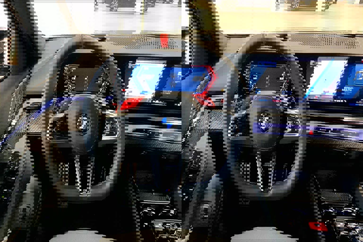 Used 2026 BMW M5 Touring image 6