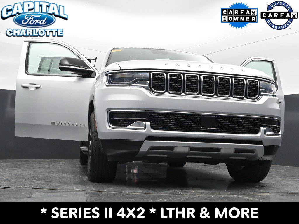 Used 2024 Jeep Wagoneer Series II w/ Flexible Seating Group RWD image 29