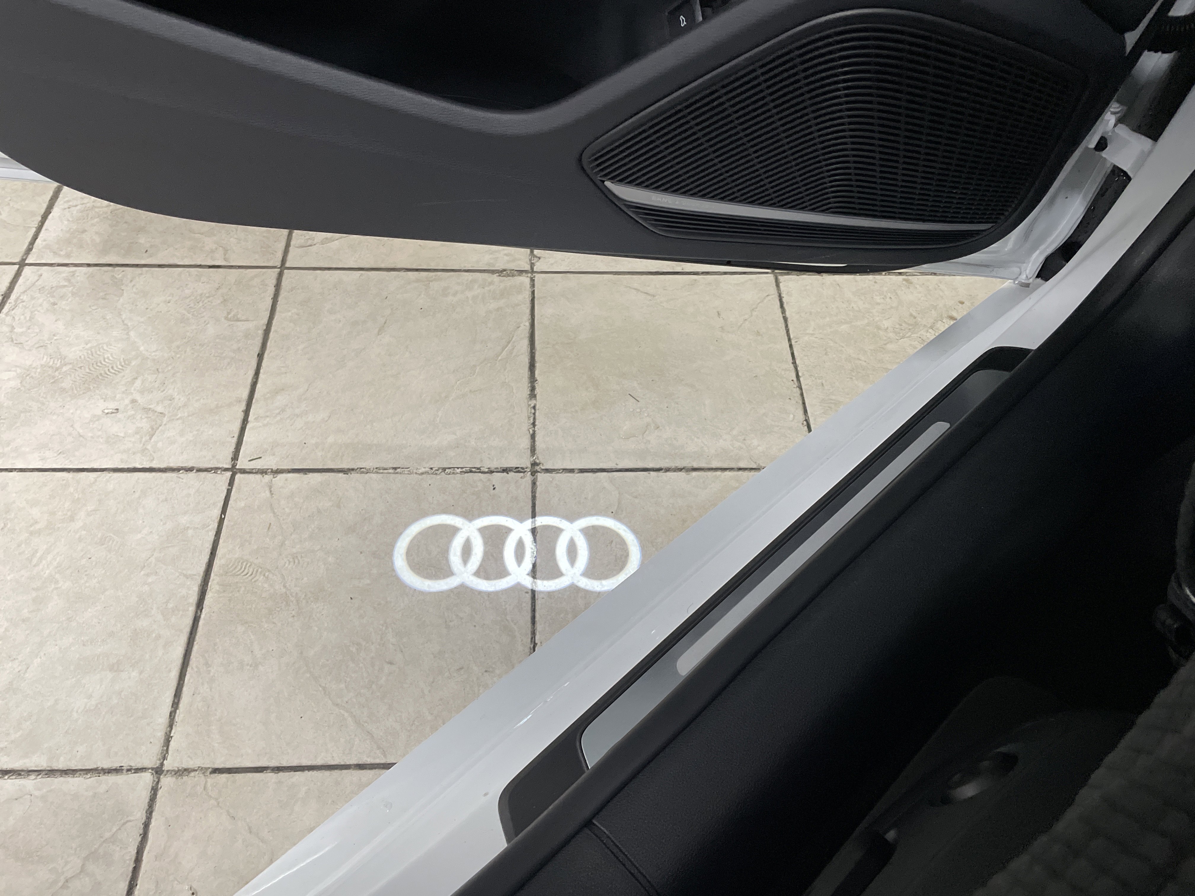 Used 2022 Audi A5 2.0T Premium Plus w/ Premium Plus image 17