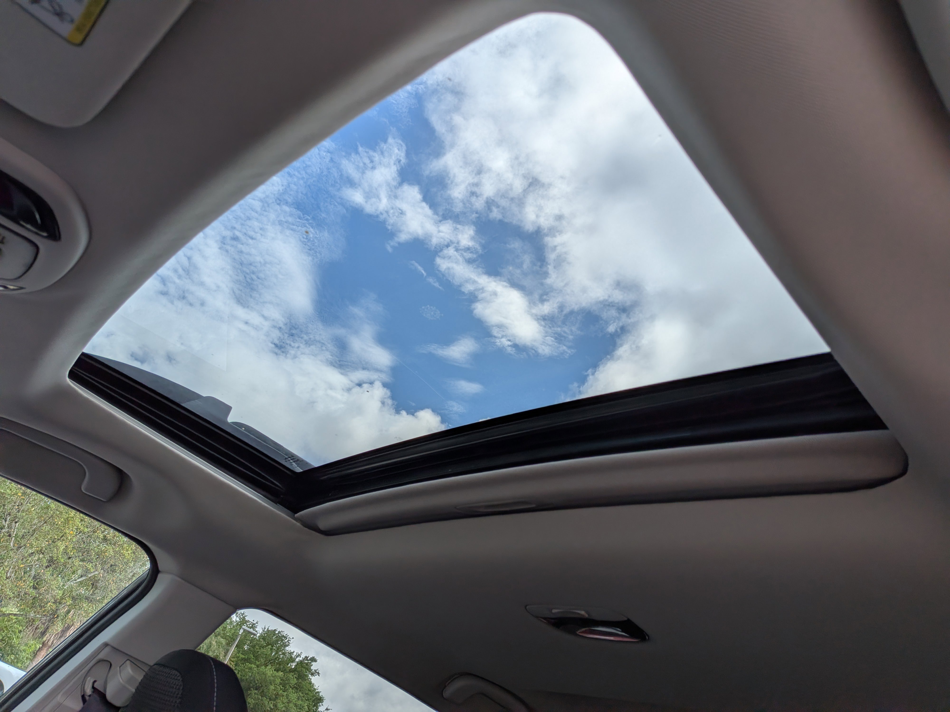 Used 2022 Subaru Outback Premium image 23