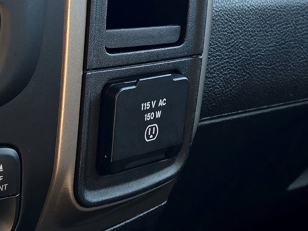 Used 2017 RAM 1500 Big Horn RWD image 16