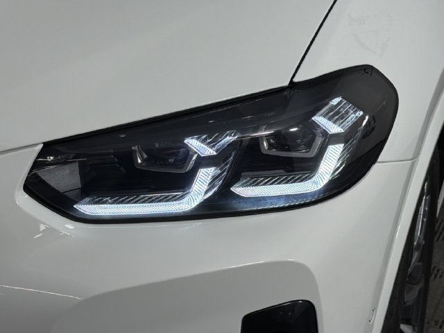 Used 2024 BMW X4 M40i w/ Premium Package AWD/4WD image 31