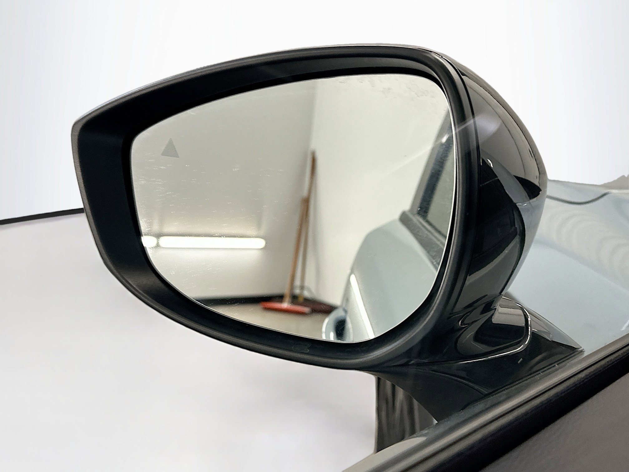 Used 2025 MAZDA CX-90 3.3 Turbo w/ Premium Sport Pkg image 16