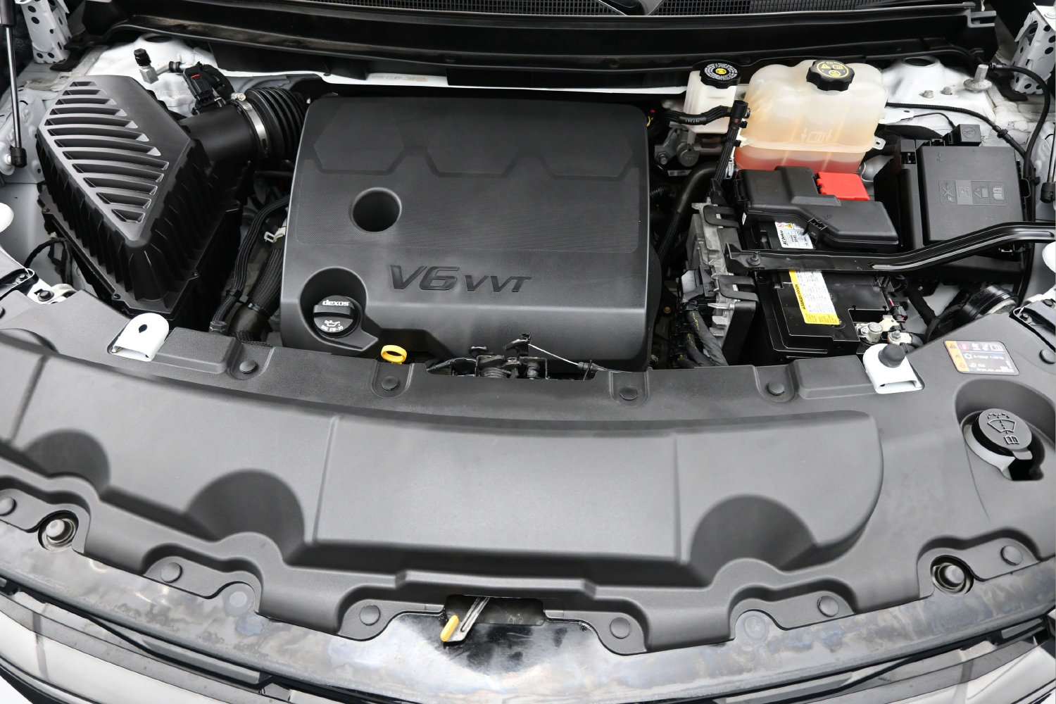Used 2023 Chevrolet Traverse RS AWD/4WD image 9