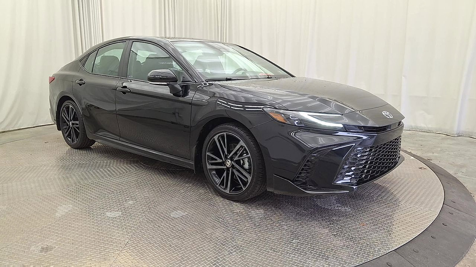 Certified 2025 Toyota Camry XSE image 5