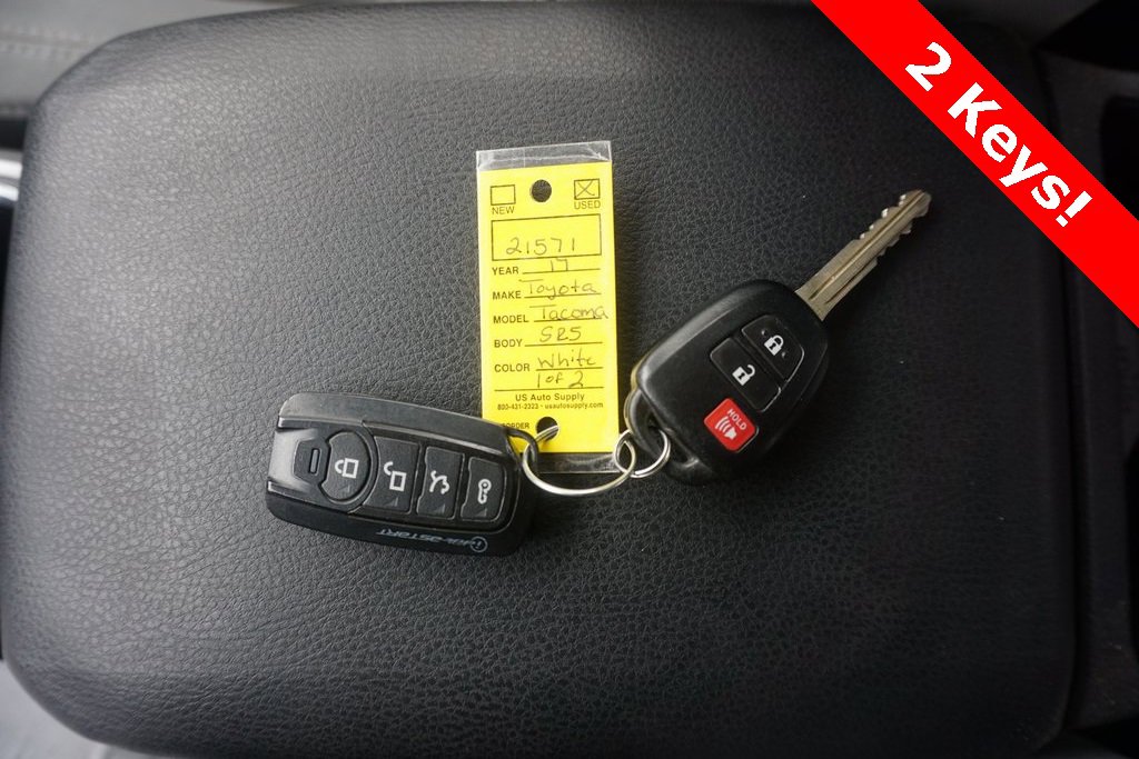 Used 2017 Toyota Tacoma SR5 image 29