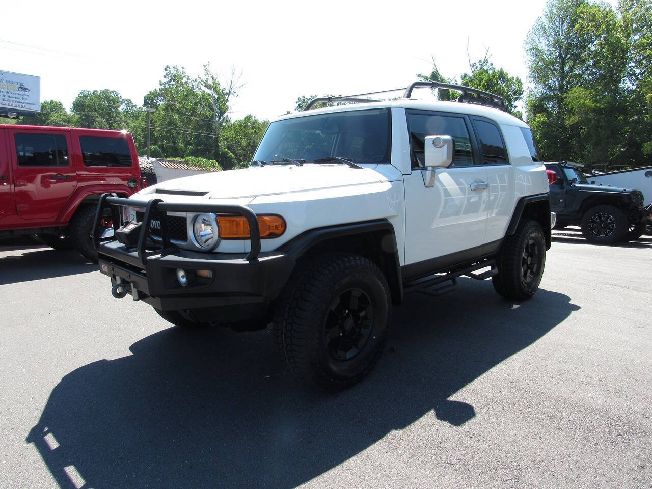 Used 2014 Toyota FJ Cruiser 4WD w/ Upgrade Package image 8