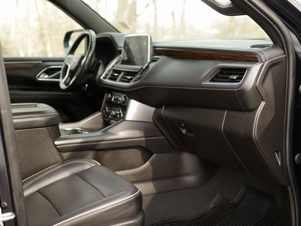 Used 2021 Chevrolet Suburban Premier image 38