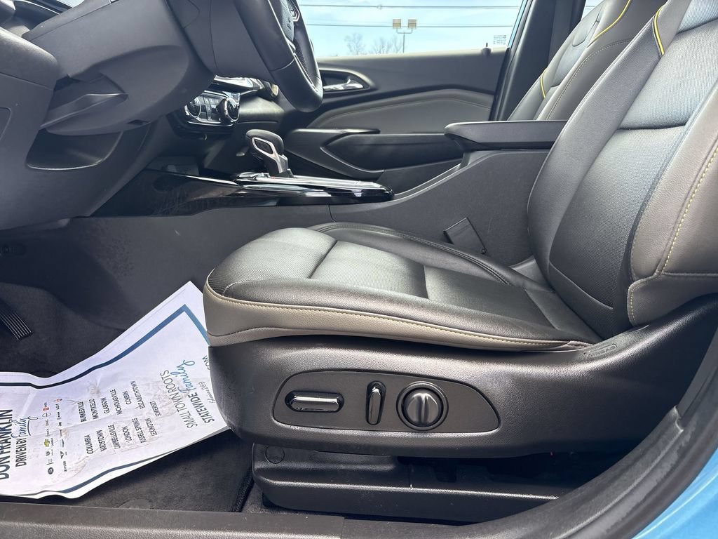 Used 2025 Chevrolet Trax ACTIV w/ Driver Confidence Package FWD image 14