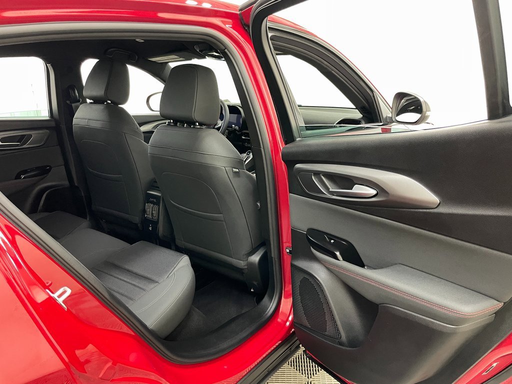 Used 2024 Dodge Hornet GT w/ GT Blacktop Package image 38