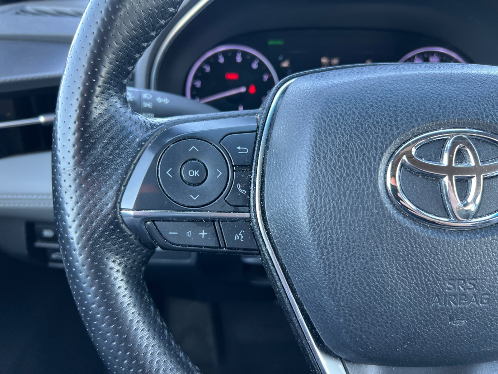 Used 2019 Toyota Avalon XSE FWD image 28