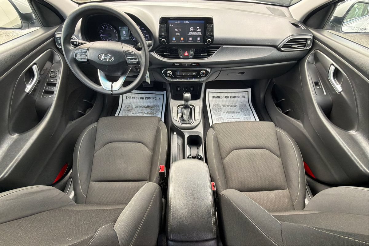 Used 2018 Hyundai Elantra GT FWD image 14