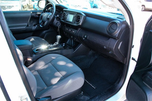 Used 2017 Toyota Tacoma SR image 23