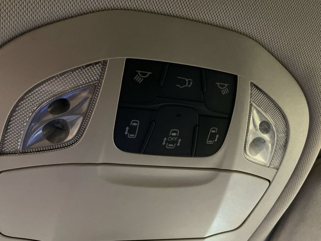 Used 2024 Chrysler Voyager LX FWD image 30