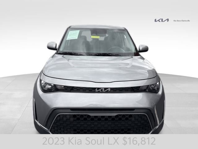 Certified 2023 Kia Soul LX image 3