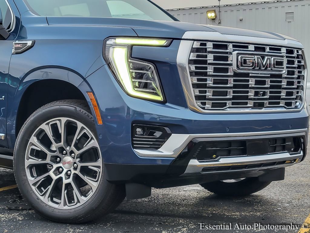 New 2026 GMC Yukon Denali w/ Sun & Power Step Package image 2