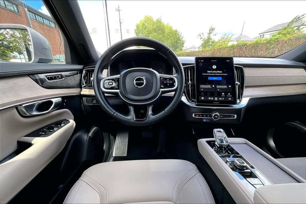 Certified 2026 Volvo XC90 B6 Plus AWD/4WD image 7