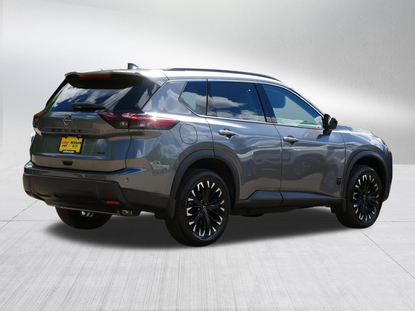Certified 2026 Nissan Rogue Dark Armor AWD/4WD image 7