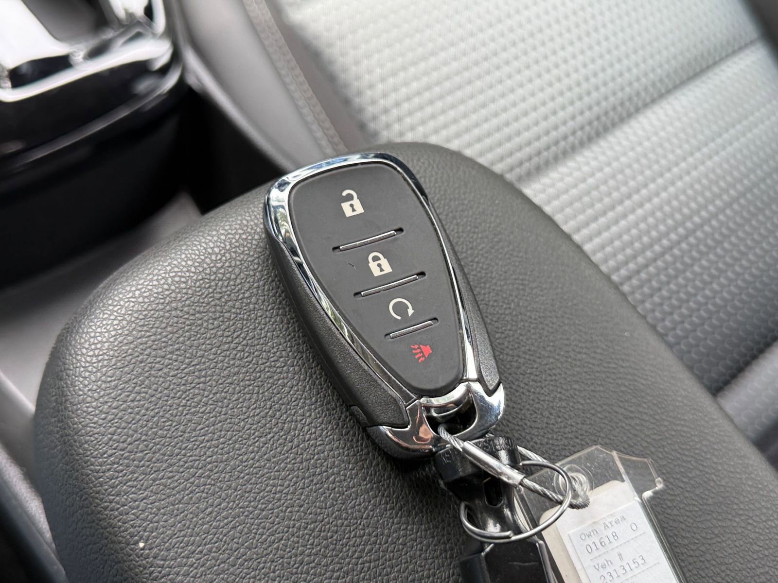 Used 2025 Chevrolet Trax LT FWD image 21