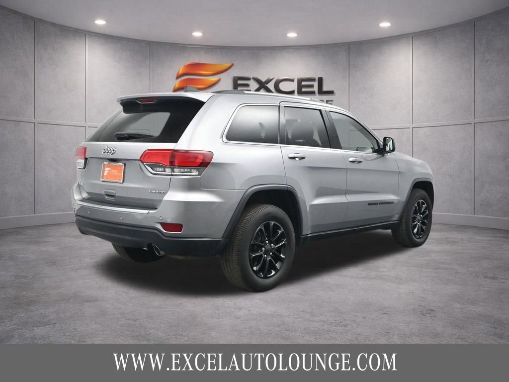 Used 2021 Jeep Grand Cherokee Laredo X AWD/4WD image 9