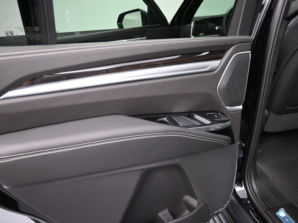 New 2025 Cadillac Escalade Premium Luxury w/ Touring Package image 12