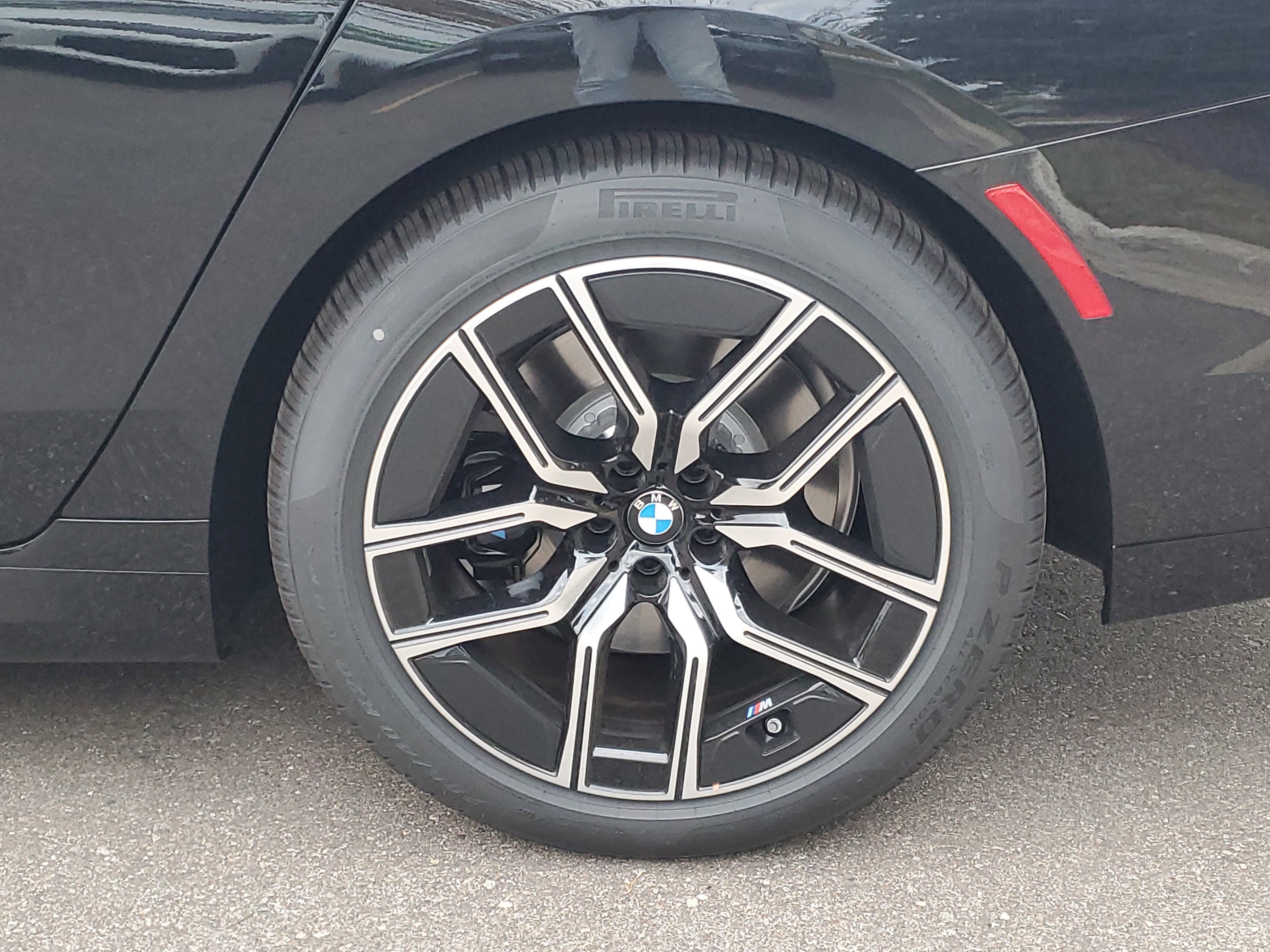 New 2026 BMW 740i xDrive image 30